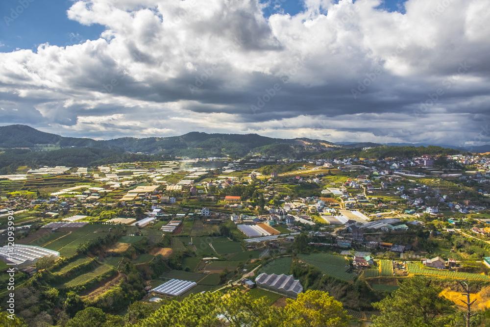 Fototapeta premium Da Lat Cableway Vietnam