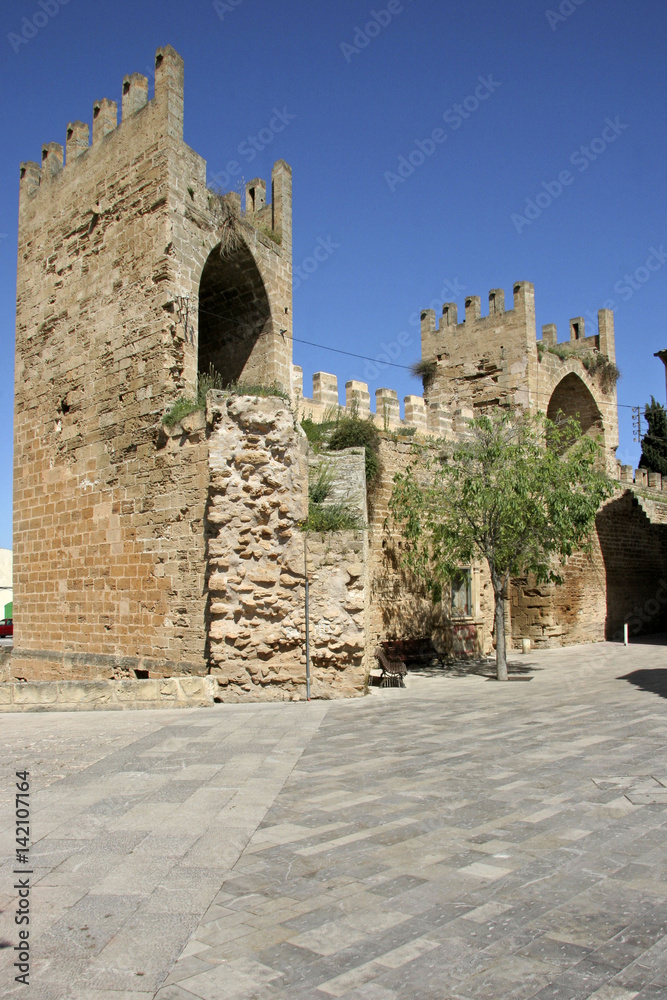 Porta de Sant Sebastia in Alcudia, Mallorca, Balearic Islands, Spain, Europe