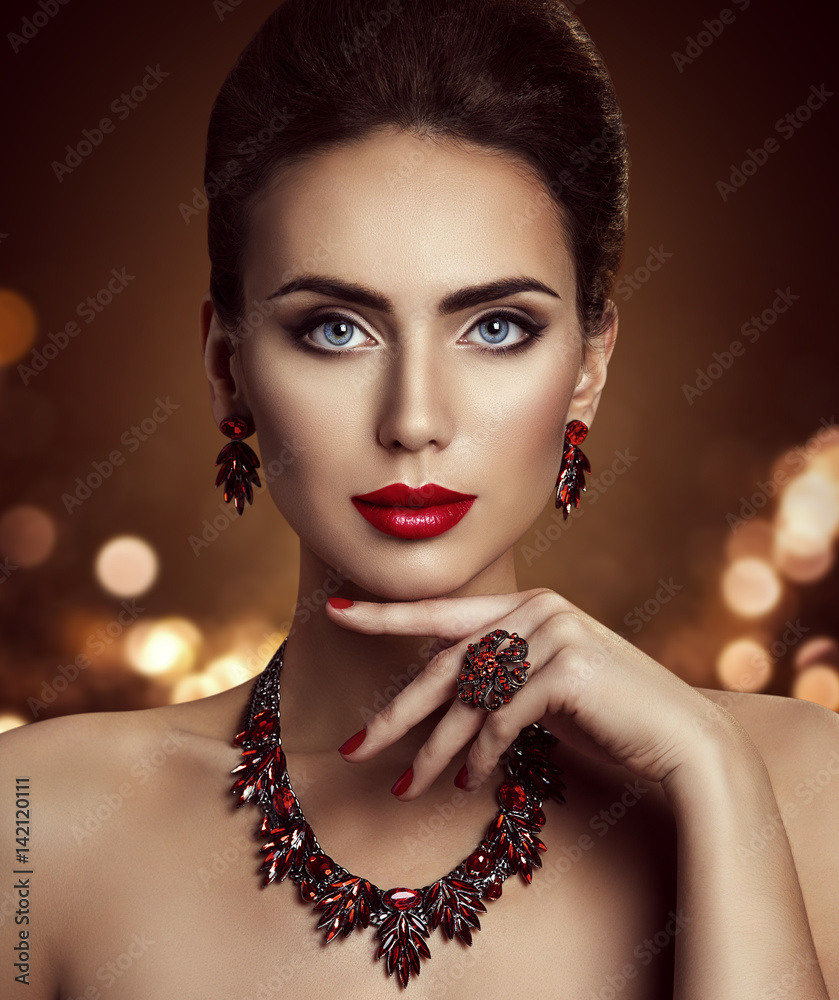 Best Elegant Beauty Model Face Royalty-Free Images, Stock Photos