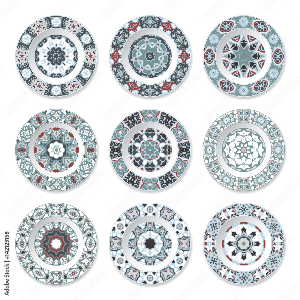 Set of decorative plates Set of decorative plates