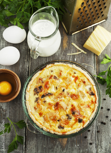 Quiche with chicken and mushrooms photo