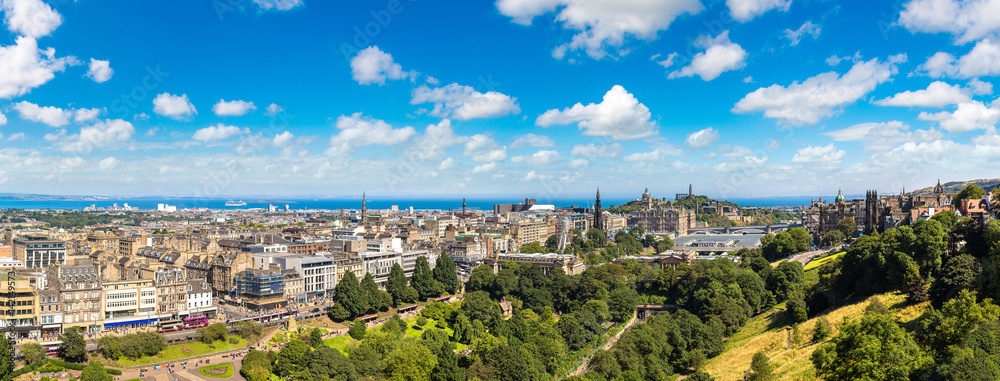Panoramic view of Edinburgh, Scotland