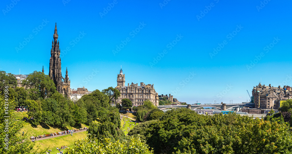 Walter Scott Monument in Edinburgh