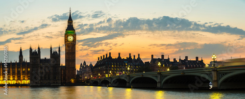 Big Ben, Parliament, Westminster bridge in London