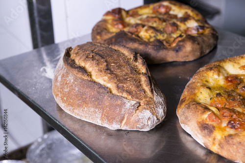 pezzo di pane di altamura photo