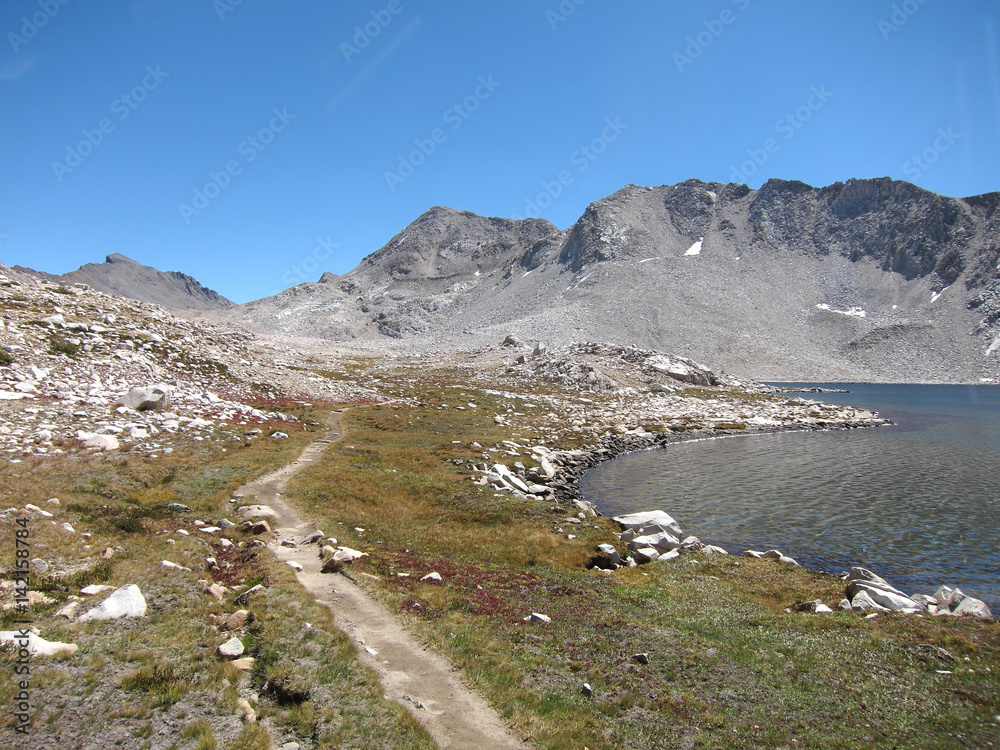 Hiking trail in Kings Canyon National Park