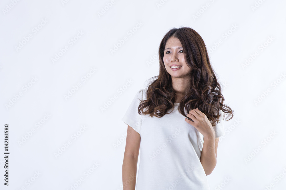 白いワンピースの女性 白いワンピースの女性