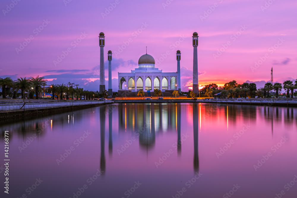 twilight mosque in songkhla