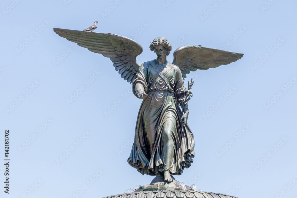 Fototapeta premium Bethesda Fountain (Angel of water fountain) located in Central Park, New York City, USA.