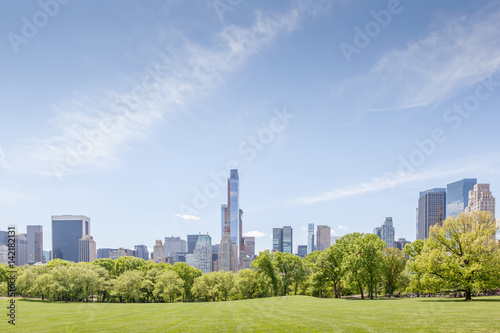 Tableau sur toile New York City Manhattan skyline panorama view from Central park.