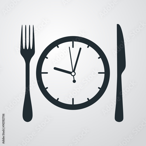 Icono plano cubiertos alrededor del reloj sobre fondo degradado