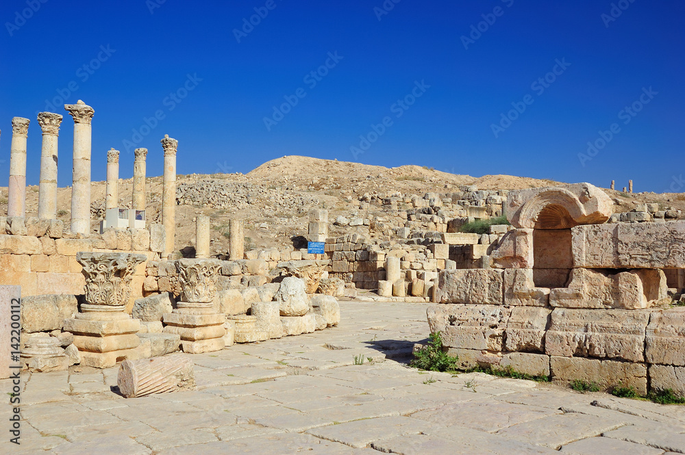Φωτογραφία Jerash - ruins of the Roman city in Jordan