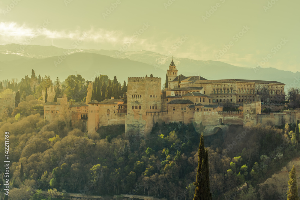  Alhambra palace in Granada,Spain
