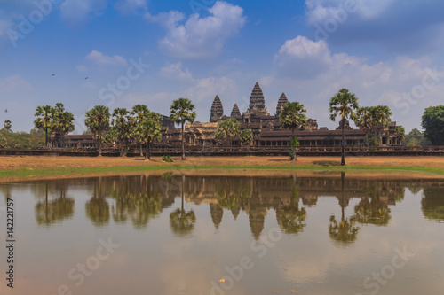 Angkor Wat Temple © pisanu3113