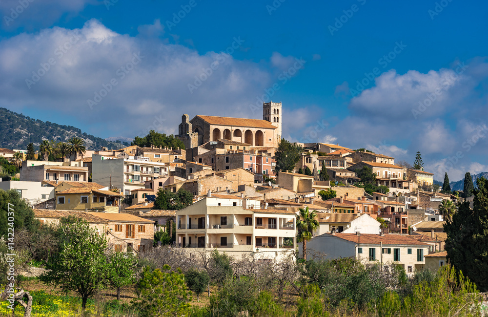 Spanien Mallorca idyllisches kleines Berg Dorf Selva