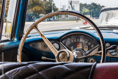 Steering wheel of an old timer © Jason Wells