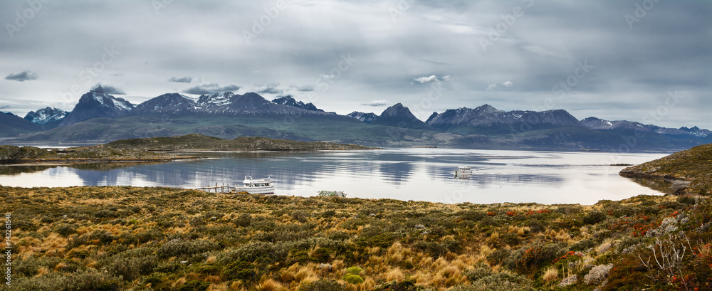 Fototapeta premium Bay in the Beagle channel - Land of Fire