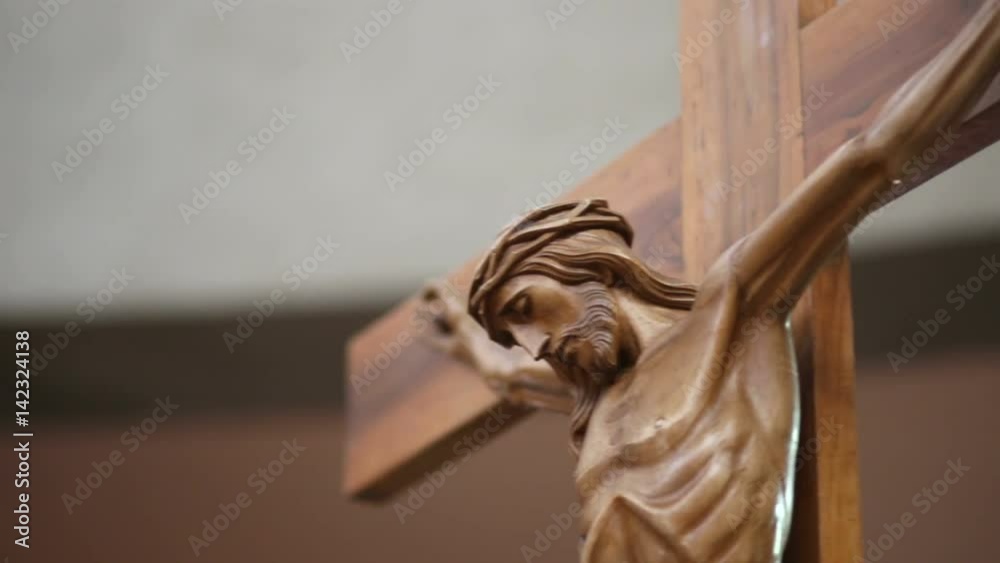 the camera horizontally moves from left to right framing a wooden