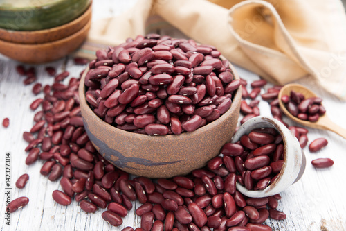 Grains kidney bean in bowl