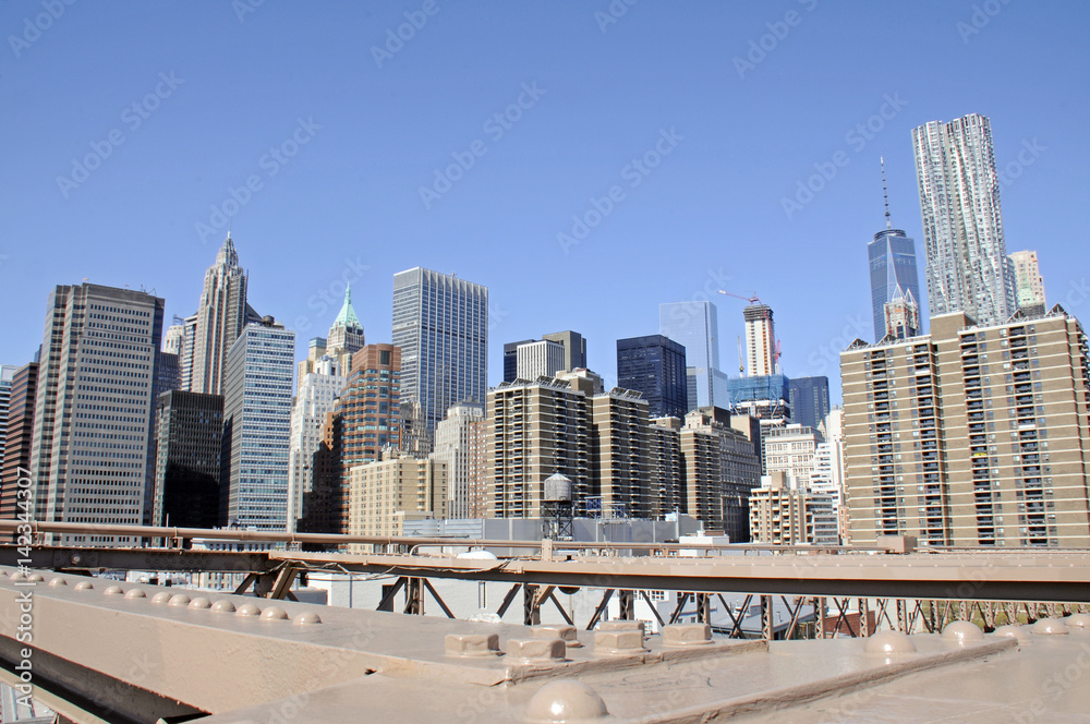 Obraz premium Panoramic view of Manhattan skyline from Brooklyn Bridge, New York City