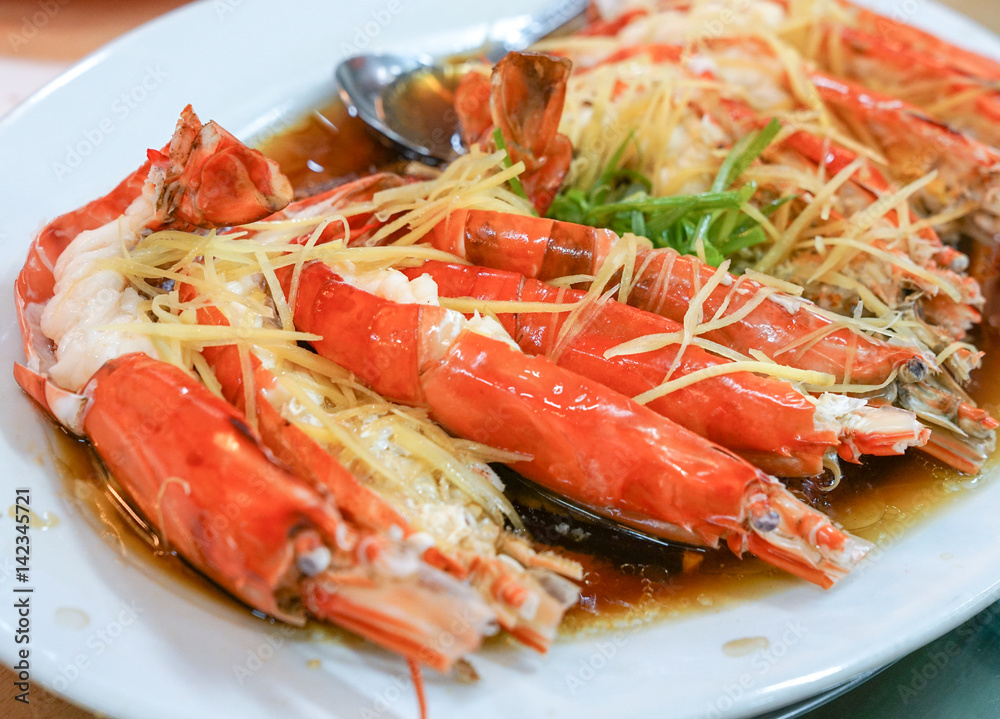 Steamed Prawns with sliced ginger Steamed Prawns with sliced ginger