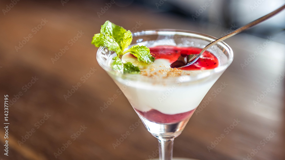 Strawberry Pudding Strawberry Pudding