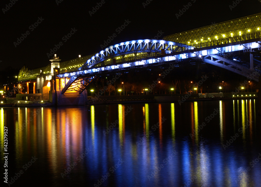  Вид на Андреевский мост с Фрунзенской набережной ночью 2
