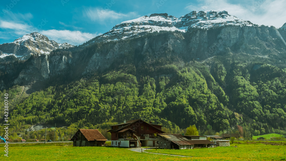 Stunning house mountain scenery background.