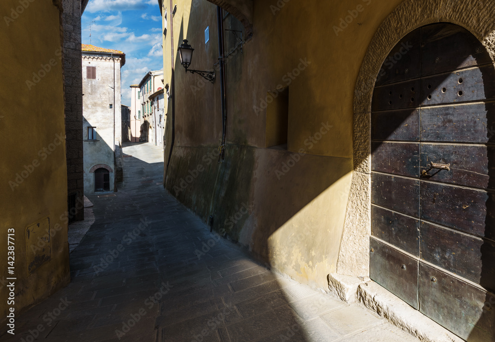 Hidden alley somewhere in the Tuscan town of San Casciano dei Bagni.