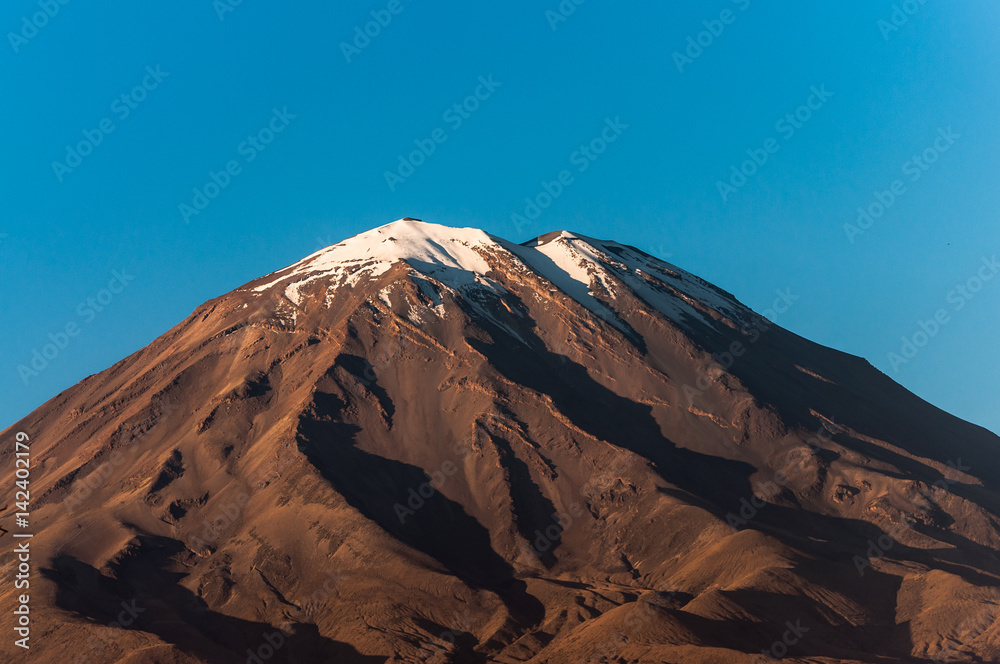 Naklejka premium Sunset and the Misti volcano, Arequipa, Peru