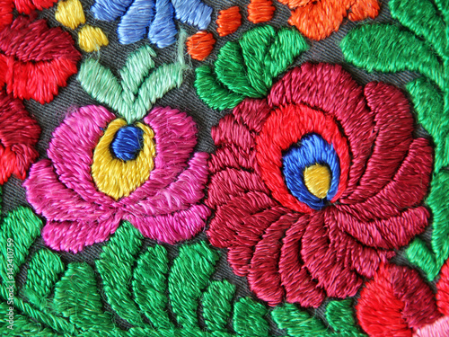 Multicolor floral hand embroidery pattern