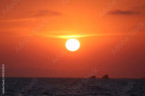 laguna beach sunset Reef Splash woods cove Sand, surf, sun ,sunset, beaches, laguna beach, california, cali, oceans, pacific ocean, heaven, paradise, beauty, seascapes, colors, cloudscapes, sea, blue 