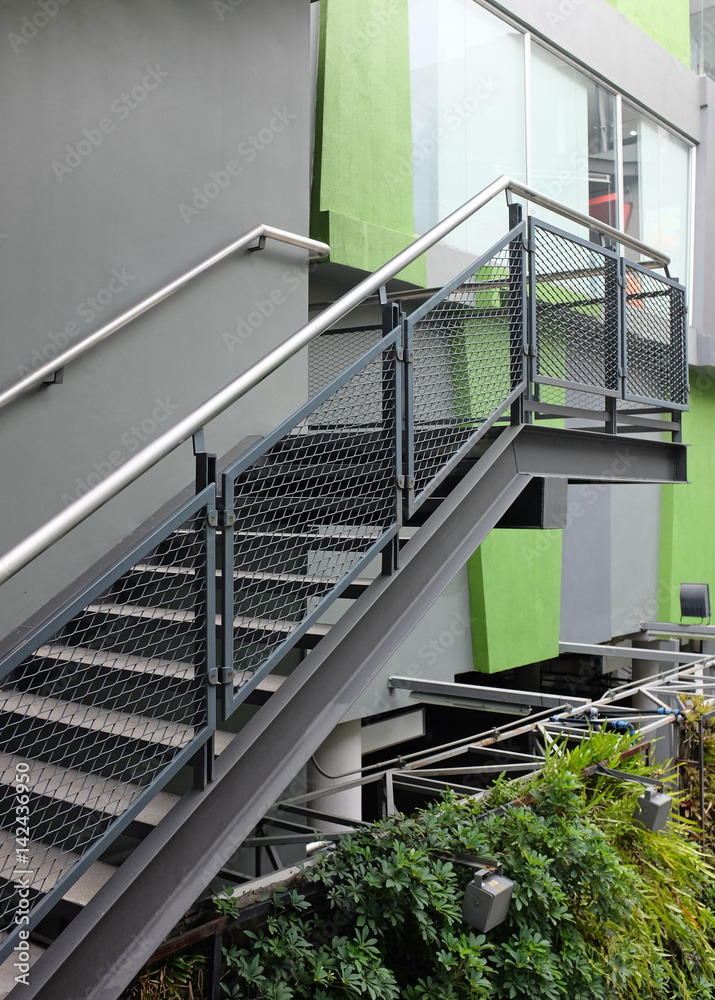 Naklejka premium building outdoor stairs