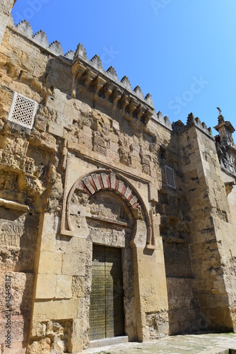 Seitentor der Mezquita-Catedral de C  rdoba