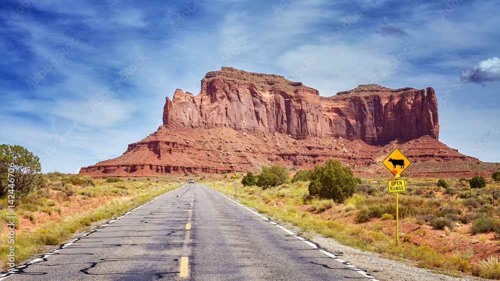 Scenic road to the Monument Valley, one of the top tourist attraction in USA.