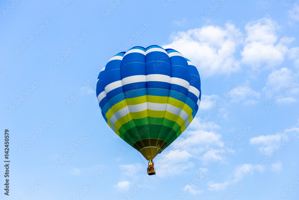 Naklejka premium close up of balloon in blue sky