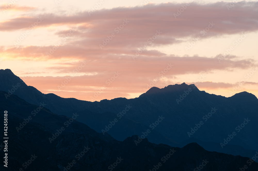 Vanilla mountain silhouettes