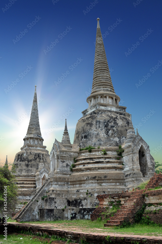 Thailand, Asia - Old Temple wat Chaiwatthanaram of Ayutthaya Province during sunrise (Ayutthaya Historical Park)