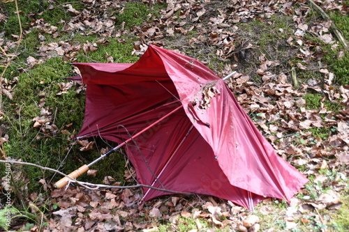 Verlorener Regenschirm