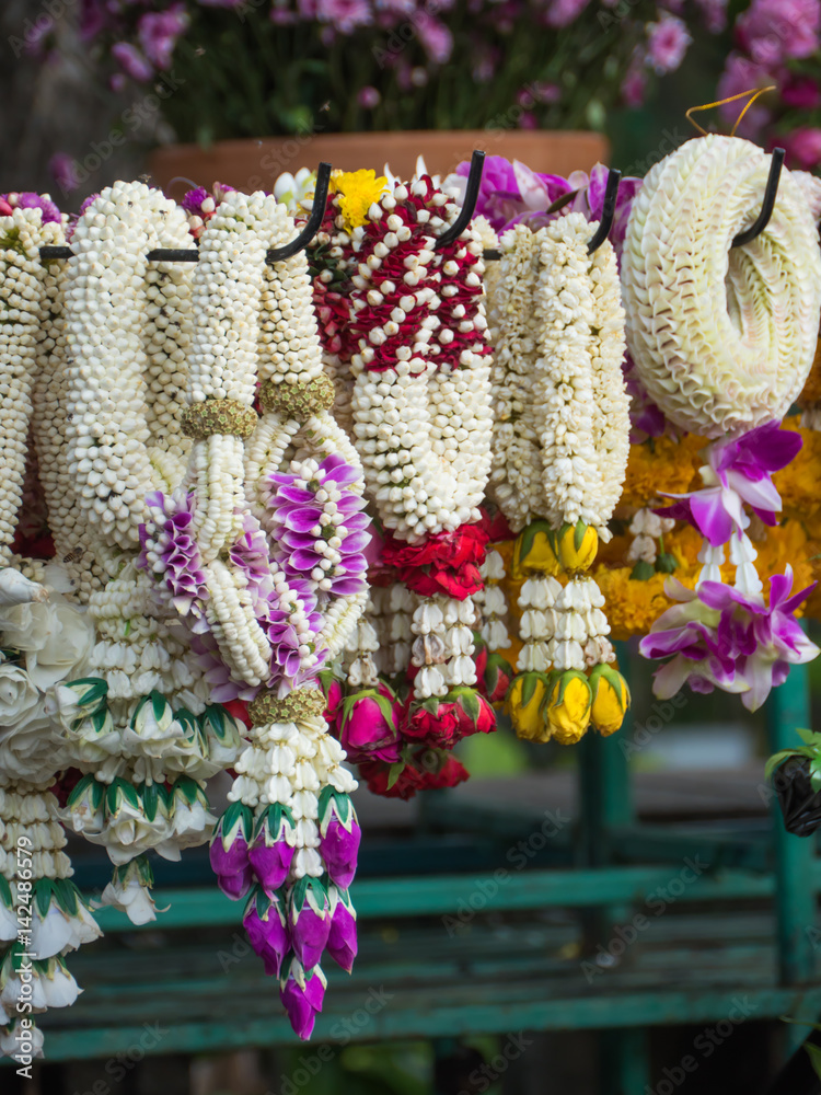Fototapeta premium Garland for worship