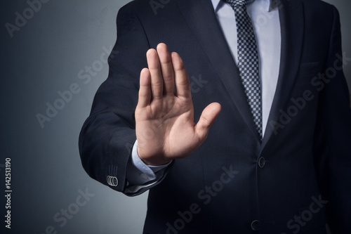 An empty workpiece. Gesture 