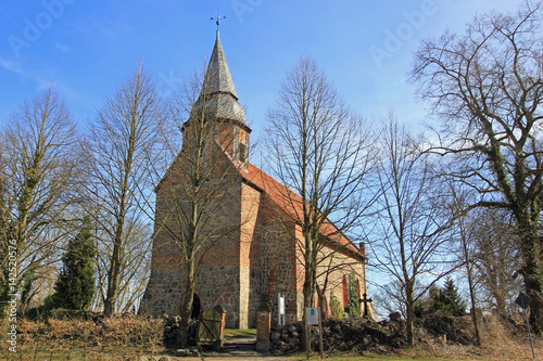 Romanische Dorfkirche Ankershausen (1230, Mecklenburg-Vorpommern)