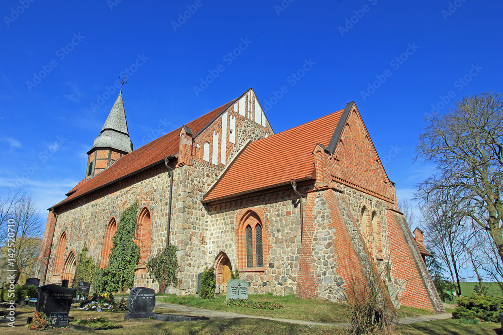 Romanische Dorfkirche Ankershausen (1230, Mecklenburg-Vorpommern)
