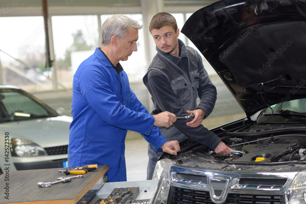 trainee mechanic at work trainee mechanic at work