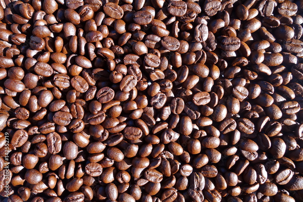 Obraz premium roasted coffee beans background