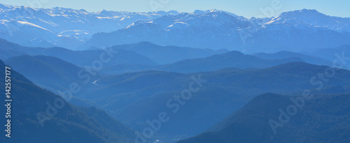 Gün Doğumunda Dağ Silsilesi © The Cheroke