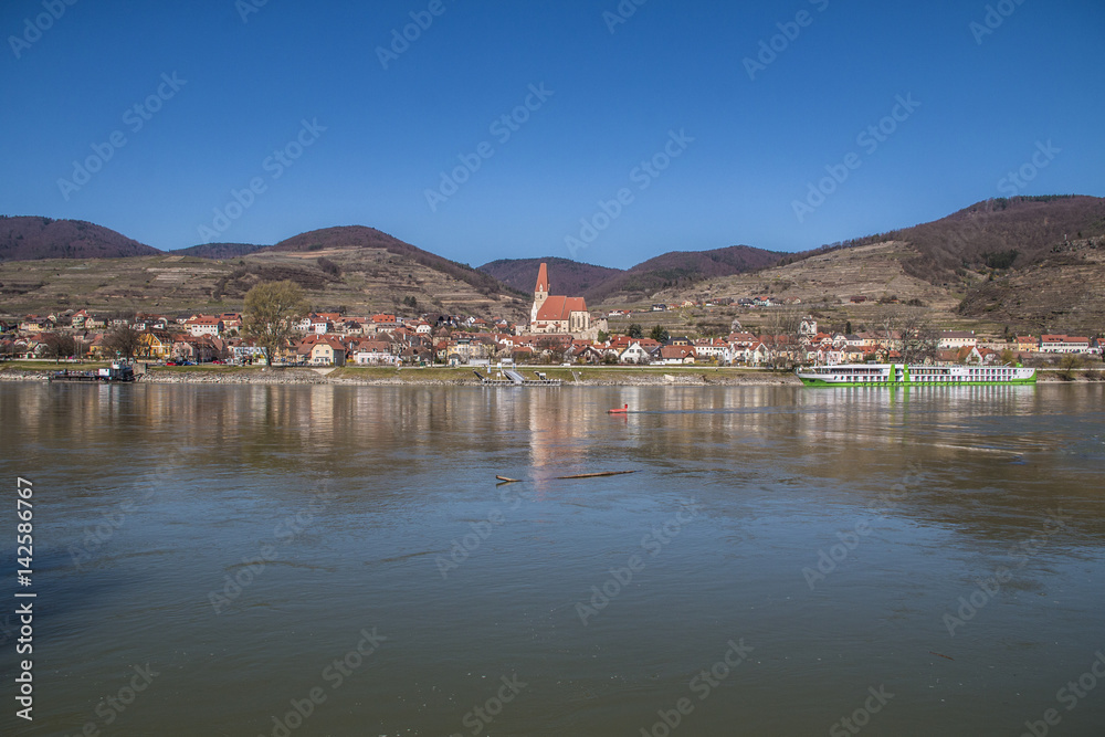 Fototapeta premium Weissenkirchen in der Wachau