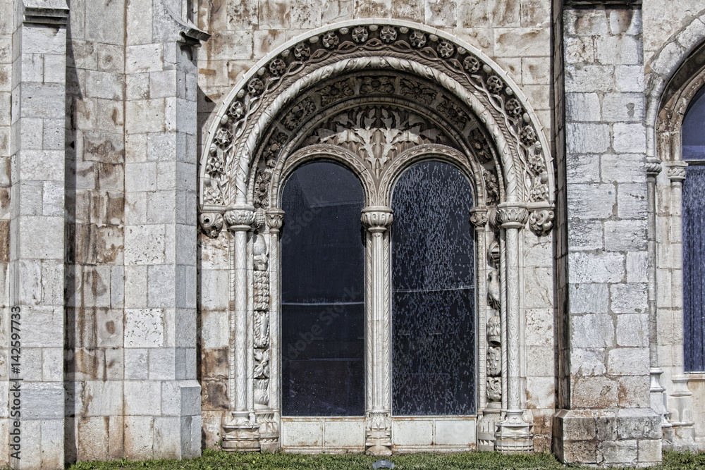 Lisbon - detail Jeronimos Monastery