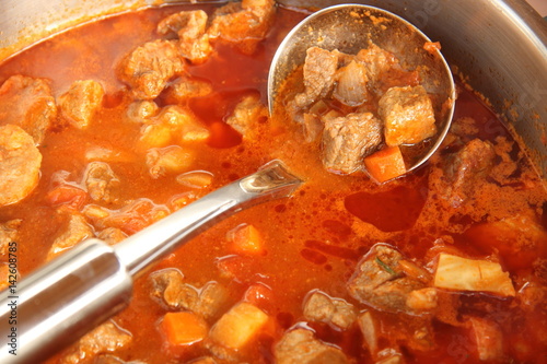 Suppe im Topf