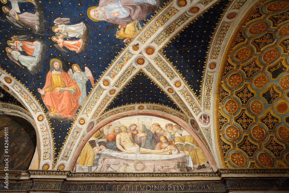 Interno della cattedrale di San Maurizio, Milano, Italia